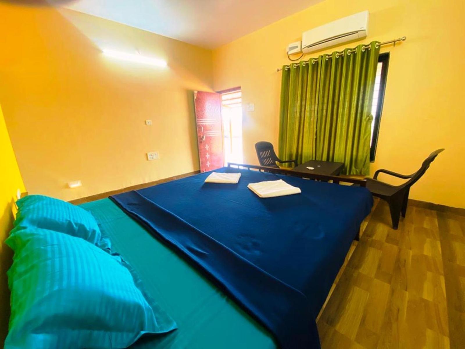 The Lighthouse Beach Resort Dāpoli 外观 照片