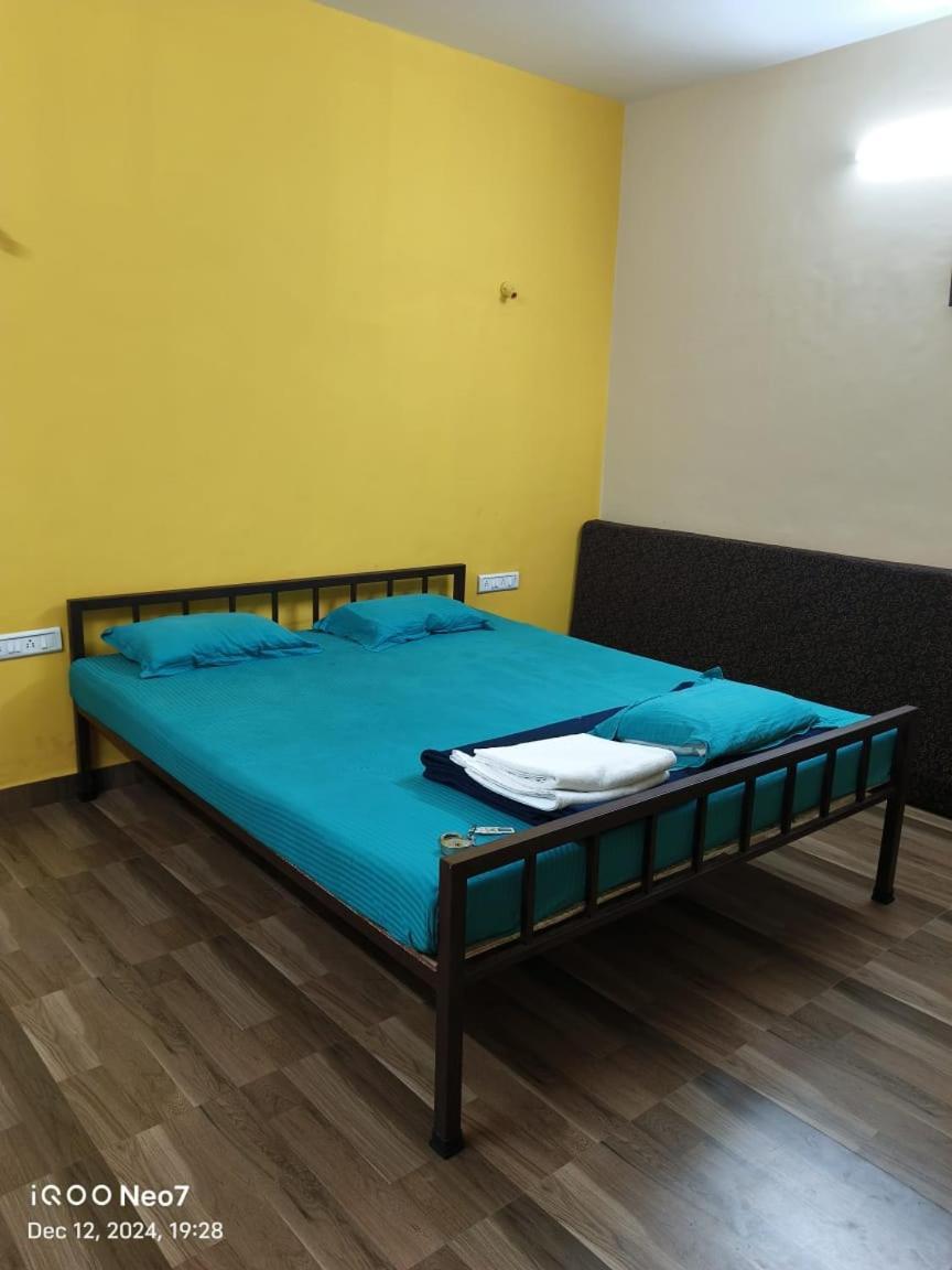The Lighthouse Beach Resort Dāpoli 外观 照片